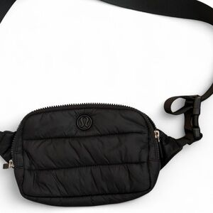 Black Lululemon belt bag